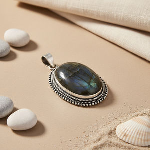 Pendentif en argent 925 avec pierre précieuse labradorite, accent or rose, cristaux de diamant pour femmes, bijoux en métal et perles faits à la main - Product Image 2