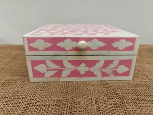 Boîte à bijoux artisanale en incrustation d'os Rangement élégant pour bagues, boucles d'oreilles et accessoires Boîte à bijoux de luxe en incrustation d'os - Product Image 4