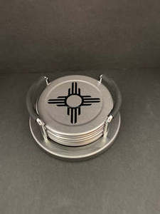 Juego de 2 posavasos redondos de acero inoxidable de alta calidad, venta al por mayor, forma y tamaño personalizados, ideales para uso en mesas de cocina de madera - Product Image 4