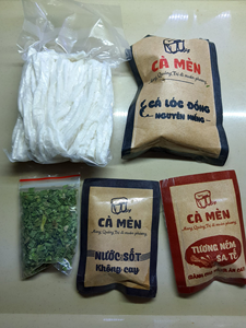 Snakehead Fish Gachas Bar Ka Pong Khaotom Pla y Khaopad Pu entrega Canadá - Product Image 2