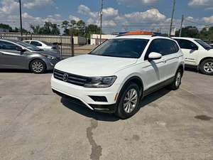 Limpio seminuevo 2020 Volkswage-n tigua-n - Product Image 2