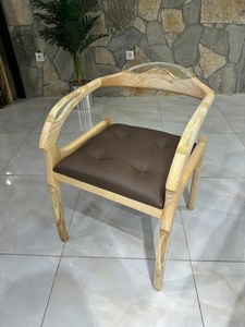 Silla de comedor moderna para el hogar con Diseño Artesanal atemporal de madera maciza y epoxi para muebles para el hogar - Product Image 5