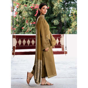 Chemise en Chiffon Brodé IZEL-3PC avec Châle Imprimé Courtrai et Pantalon - BIC-4376 - Product Image 4