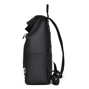 Sac à dos urbain pour homme Durable Imperméable Polyester recyclé USB C Charge rapide Verrouillage antivol Rembourrage ergonomique Logo OEM personnalisé - Product Image 5