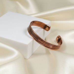 Bracelet manchette pour femme en laiton plaqué argent, design indien, avec gravure personnalisée élégante, bracelet ouvert, pour approvisionnement en gros - Product Image 2
