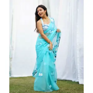 Sari de soirée léger en organza bleu 100% soie, peint à la main, décolleté cœur, dos nu, longueur au sol, pour femmes - Product Image 3