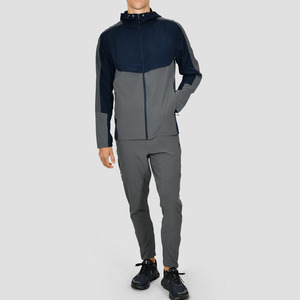 Veste coupe-vent à capuche bicolore pour hommes en gros, logo personnalisé, légère et coupe-vent pour la course à pied et les activités de plein air - Product Image 3