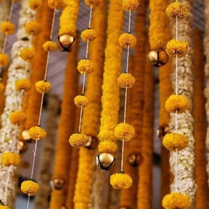 Guirnalda de flores esponjosas de caléndula de 6 pies de largo, paquete de 100 Cuerdas, ideal para bodas indias, decoración del templo Ganpati, decoraciones festivas - Product Image 1