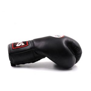 Guantes de Boxeo Profesionales Gemelos de Alta Calidad, Transpirables, con Absorción de Humedad, Cierre de Cordones para Soporte de Muñeca, Personalizables - Product Image 3