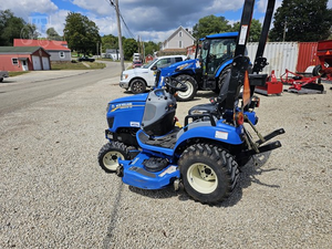 El mejor precio para 25S Farm Tractor 4WD Gear Drive Pump Strong Engine 1 año de garantía Maquinaria usada para la venta - Product Image 4