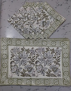 <span class=keywords><strong>Set</strong></span> di tovaglioli da tavolo stampati a blocchi fatti a mano con <span class=keywords><strong>set</strong></span> di tappetini e tovaglioli di cotone stampati a blocchi <span class=keywords><strong>set</strong></span> di prezzi all'ingrosso - Product Image 1