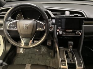 Honda Civic Sport 2021 d'occasion propre - Product Image 5