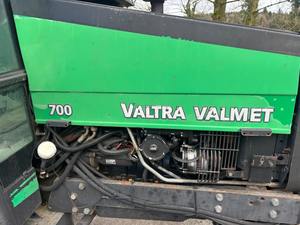 Vaaltra Walking Tractor 22HP Cummins Engine Excelente estado Ruedas de hierba Enlace delantero PTO-Super Little Tractor para la derecha - Product Image 3