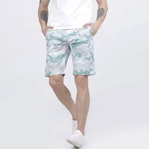 กางเกงขาสั้นลำลองผู้ชายแนวไฮสตรีทแบบไม่ซ้ำใครดีไซน์แฟชั่นปิดเอวยางยืดด้วยลวดลายพื้นสำหรับฤดูร้อน - Product Image 5