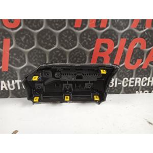 Panneau de boutons de commutation multiples RENAULT Captur Série (19>) 259803780R Bifuel/Gaz 1.0 - Product Image 4