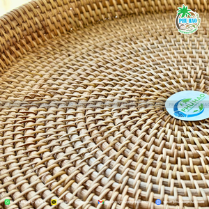 ถาดหวายธรรมชาติตกแต่งจากโฮสติ้งแขกผู้เข้าพักเพื่อจัดระเบียบสิ่งจำเป็นอย่างมีสไตล์ - Product Image 3