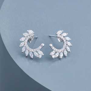 Pendientes de Plata 92.5 Vintage 191581 con Diseño de Marquise, Perla, Corazón, Geométrico, Planta y Flecha, Modernos para Fiesta de Compromiso - Product Image 5