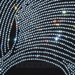 เสื้อยืดผู้ชายผ้าถักแบบระบายอากาศได้ ตกแต่งด้วยคริสตัล สั่งทำได้ ผ้าฝ้ายแท้ 100% สไตล์ไฮสตรีท MOQ ต่ำ สินค้ามาใหม่ ผลิตในปากีสถาน - Product Image 3