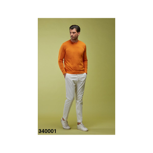 Maglione lavorato a maglia di cotone Made in Italy per uomo maniche lunghe girocollo arancione tinta unita - Product Image 1