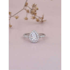 Anillo en forma de pera de plata 925 con diamante americano de 1 quilate - Product Image 4