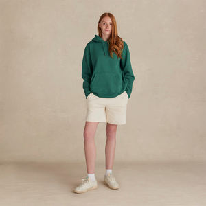 Sweat-shirt vert en molleton 100 % coton, offrant une douceur respirante et une chaleur confortable, avec une coupe décontractée idéale pour le confort quotidien. - Product Image 3