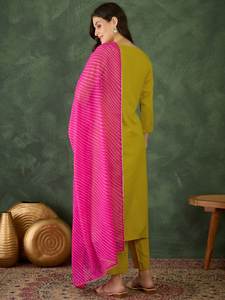 Conjunto de Kurti, Pantalón y Dupatta de Jacquard de Viscosa de Color Amarillo, Diseño Hermoso y de la Mejor Calidad, Ropa India para Mujer en Tallas S, M, L, XL, XXL - Product Image 6