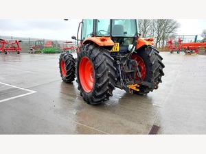 รถแทรกเตอร์ขนาดเล็ก Kubota มือสองเป็นรถตักดินขนาดเล็ก B2441 - Product Image 5