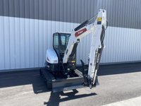 Mini-excavatrice compacte sur chenilles Bobcat E40, excavatrice hydraulique avec cabine fermée, pour la construction et l'aménagement paysager