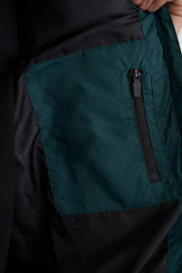 Chaleco acolchado personalizado Unisex de talla grande Chaqueta transpirable con relleno de plumón para hombres y mujeres Cálido elegante y perfecto para climas fríos - Product Image 3