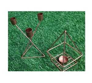 Impressionnant bougeoir en métal doré classique Design bougeoir pour salon et décoration de mariage - Product Image 2