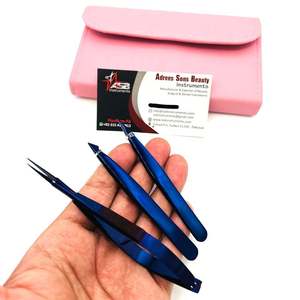 Pince à sourcils pointue inclinée au plasma violet Ciseaux à ressort en acier inoxydable durables pour une utilisation en beauté Logo personnalisé - Product Image 1