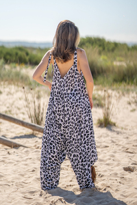 Eco-Friendly Vintage Satin <b>Jumpsuit</b> with V-Neck High Waist Spaghetti Strap for Women-Beach Wear - Product Image 5