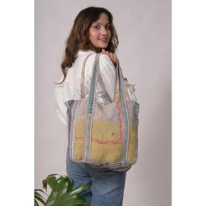 Sac indien Boho Chic Kantha Sac fourre-tout en coton vintage pour femme Sac à main de tous les jours - Product Image 1
