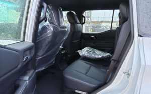 Los Mejores Toyota Land Cruisers PRADO Usados, 2.7L Gasolina, Automático, 7 Plazas - Product Image 5