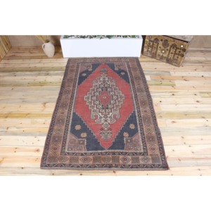 Tapis turc 4,8x7,7 pieds, vintage, respectueux de l'environnement, avec support en latex, tapis traditionnel en laine rouge et bleu patchwork - Product Image 1