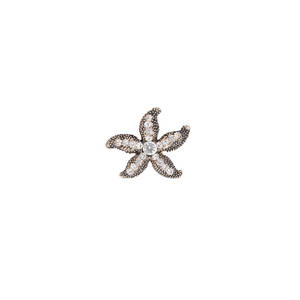 Broche de Plata con Patrón Figurativo para Cuello - Accesorio de Ropa - Product Image 1