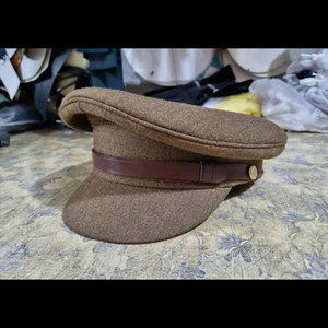 Gorra Premium con visera y emblema personalizado - Product Image 4