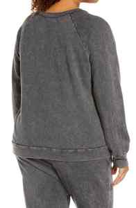 Sweat-shirt à manches longues et épaules dénudées pour femmes, vêtements de rue décontractés avec impression de logo, vente en gros - Product Image 2