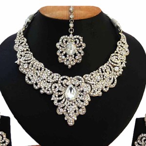 Gold Plated Alloy Vintage Flower Traditional Artificial Set Women Engagement Party Anniversary Wedding Bridal Necklace Earrings - Product Image 2