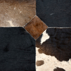 พรมหนังวัวงานเย็บปะทำด้วยมือมีหลายขนาดให้เลือก - Product Image 3