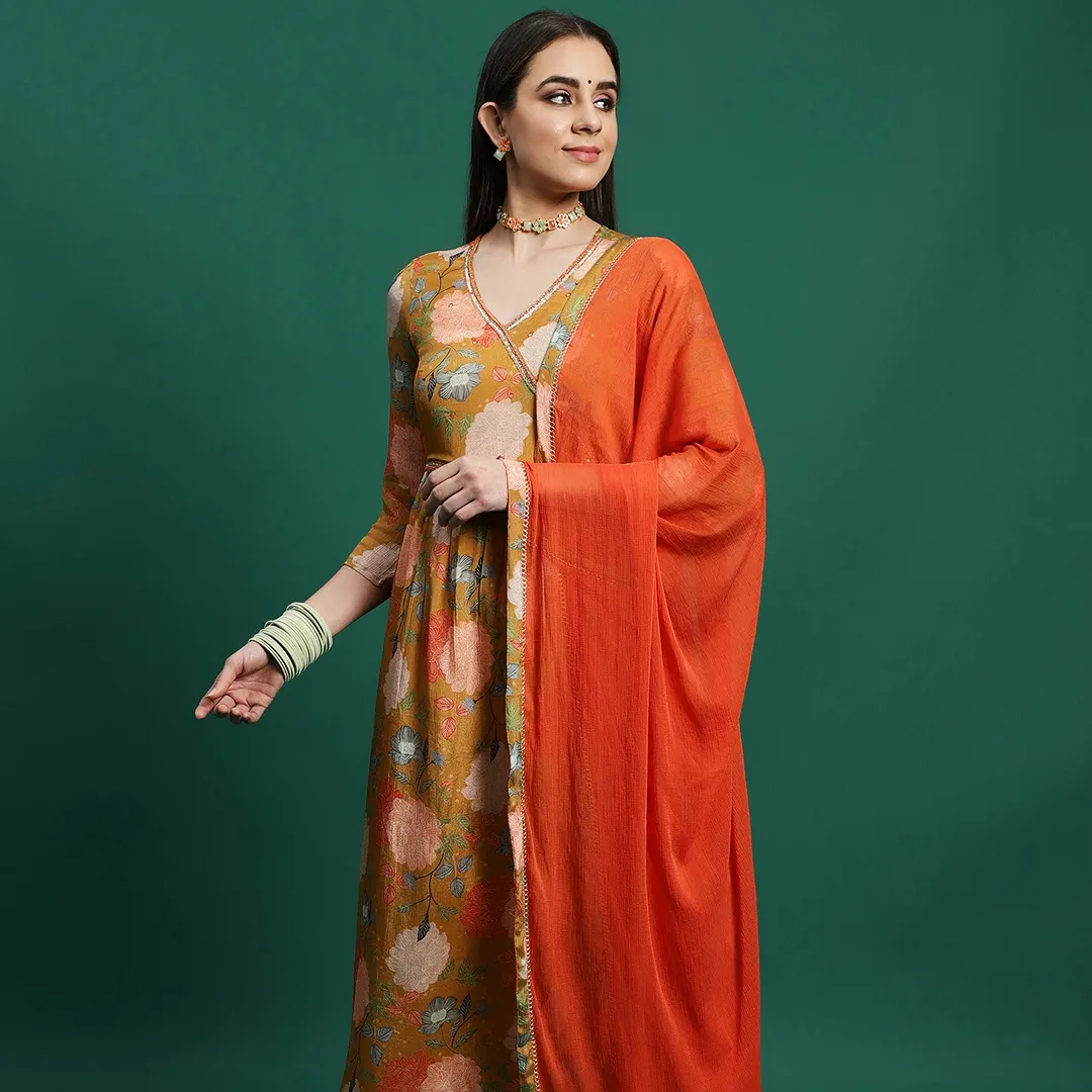 Vestido étnico indiano Kurti Flair longo para mulheres, roupa indiana para mulheres, vestido Kurti estampado em cores, traje indiano Kurti