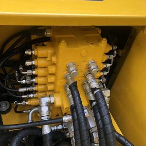 Excavatrice hydraulique sur chenilles Komatsu PC130 d'occasion du Japon 90% Nouvelles machines à bas prix pour la construction de bâtiments et projets de construction - Product Image 3