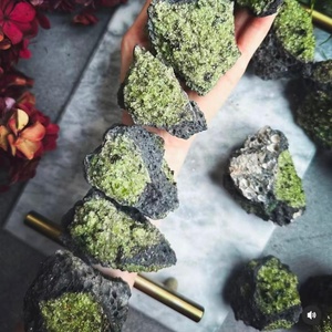 Cristallo Grezzo di Peridoto Naturale, Pietra Preziosa Verde per Guarigione <span class=keywords><strong>e</strong></span> Reiki - Product Image 3