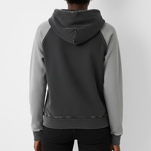 สินค้ามาใหม่ 2025 เสื้อฮู้ดดี้ผู้หญิงผ้าฟลีซคอตตอน 100% ล้างสีแบบ Acid Wash สำหรับฤดูหนาว ป้องกันขนร่วง ดีไซน์สั่งทำพิเศษ สีทูโทนด้านหน้า ทรงโอเวอร์ไซส์ ป้องกันรอยยับ - Product Image 2