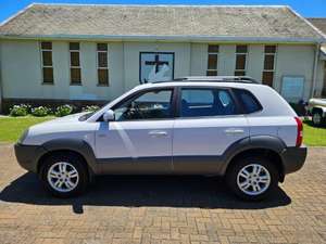 HYUNDAI TUCSON 2.7 V6 GLS 4X4 2008 USADO, Volante a la Izquierda/Derecha - Product Image 4