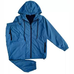 Ensemble de survêtement coupe-vent unisexe personnalisé en gros, en nylon imperméable et léger, avec fermeture éclair, design 2 en 1 - Product Image 1