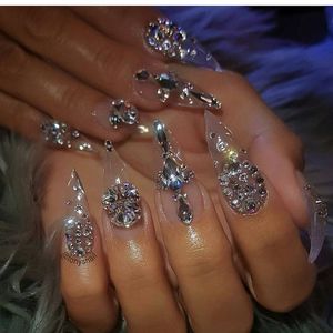 Breloques pour ongles 3D en forme de papillon, strass, perles, formes variées, décorations mignonnes de style kawaii, ensemble en boîte - Product Image 3