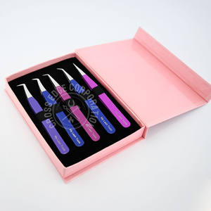 Pinzas para Pestañas de Acero Japonés con Punta de Fibra Hechas a Mano, Rectas, Finas, para Aislamiento y Volumen, Herramienta Antideslizante para Extensión de Pestañas - Product Image 1