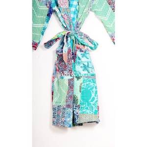 ชุดคลุมกิโมโนผ้าฝ้ายออร์แกนิค 100% ลายดอกไม้แบบวินเทจ ตัดเย็บด้วยมือสไตล์อินเดีย เหมาะสำหรับเทศกาล ฤดูใบไม้ผลิ ฤดูร้อน เป็นมิตรต่อสิ่งแวดล้อม ใช้เป็นชุดนอนได้ - Product Image 6