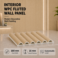 Panneau mural rainuré en WPC à grain de bois clair, revêtement mural décoratif, design moderne pour la décoration de la maison, de l'hôtel et du bureau